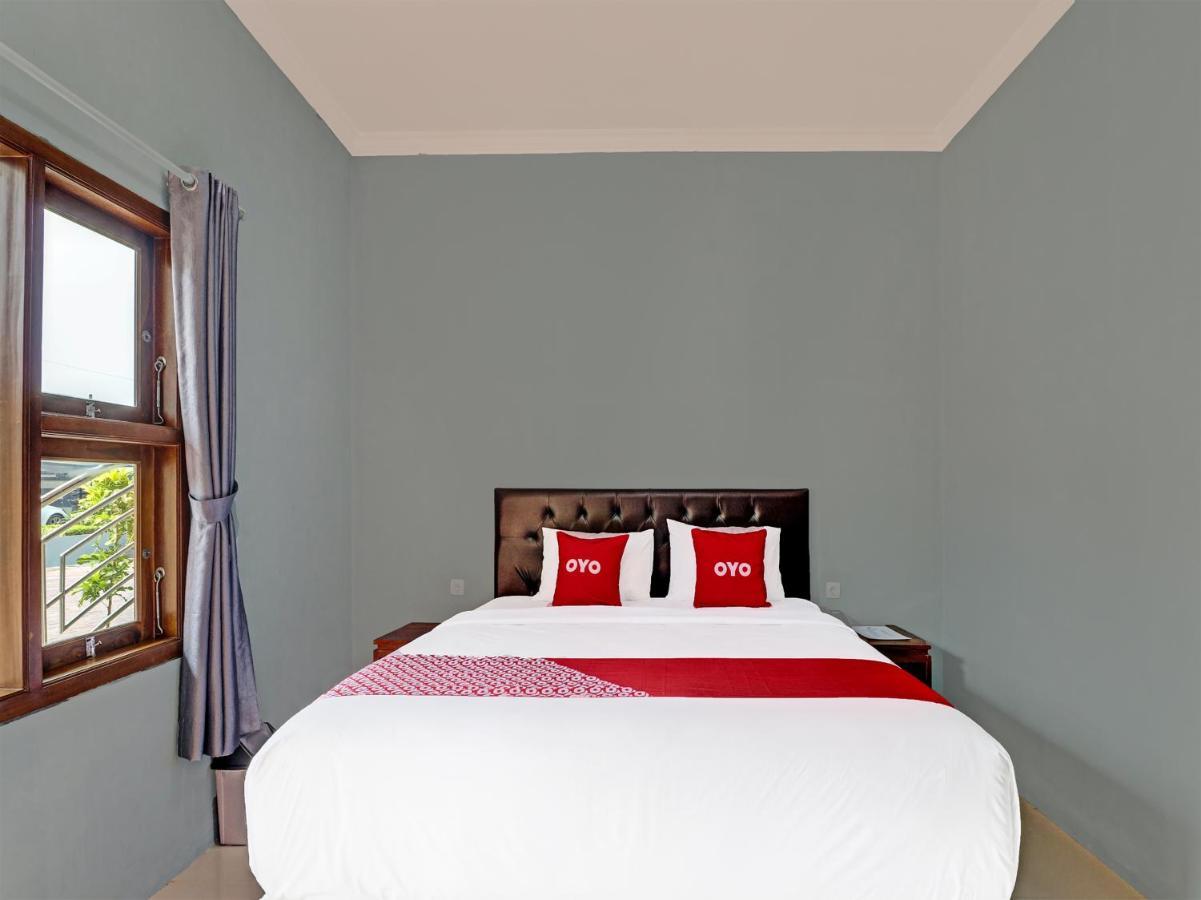Oyo 91693 Cibening Hotel